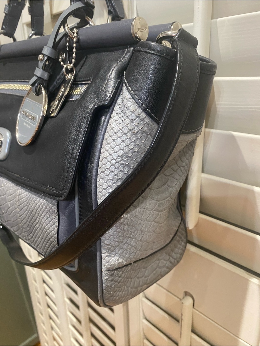 Y2K Coach Pinnacle Dowel Leather Satchel with Python detail - Picture 7 of 17